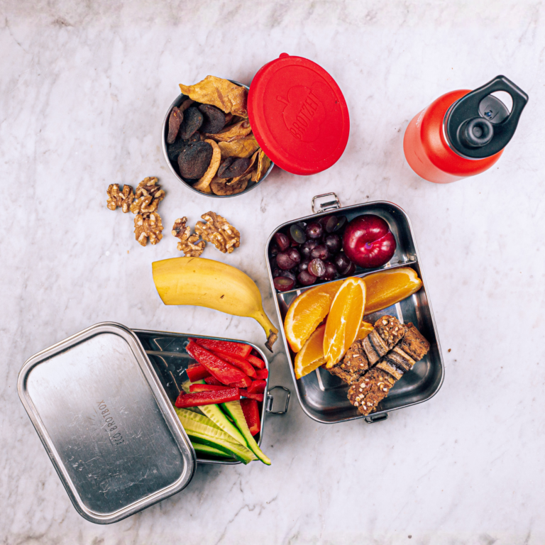 Reusable metal lunch kit.